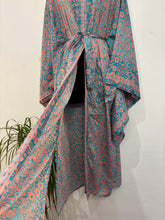 Load image into Gallery viewer, New Arrivals Kimono Robe