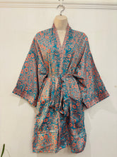 Load image into Gallery viewer, New Arrival Short Kimono