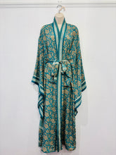 Load image into Gallery viewer, Kimono Robe UK 8-22 | Style 10