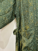 Load image into Gallery viewer, New Arrival Short Kimono