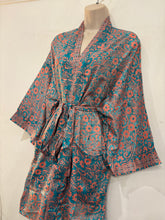 Load image into Gallery viewer, New Arrival Short Kimono