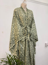 Load image into Gallery viewer, New Arrival Kimono NF127
