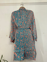 Load image into Gallery viewer, New Arrival Short Kimono