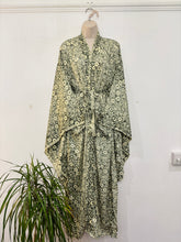 Load image into Gallery viewer, New Arrival Kimono NF127