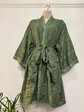 Load image into Gallery viewer, New Arrival Short Kimono