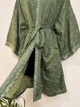 Load image into Gallery viewer, New Arrival Short Kimono