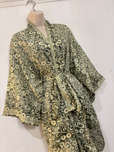Load image into Gallery viewer, New Arrival Short Kimono