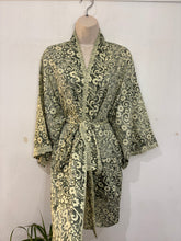 Load image into Gallery viewer, New Arrival Short Kimono