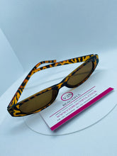 Load image into Gallery viewer, Leopard Sunglasses