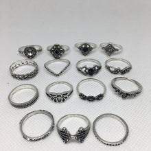 Load image into Gallery viewer, vintage Stacking Rings Sliver  